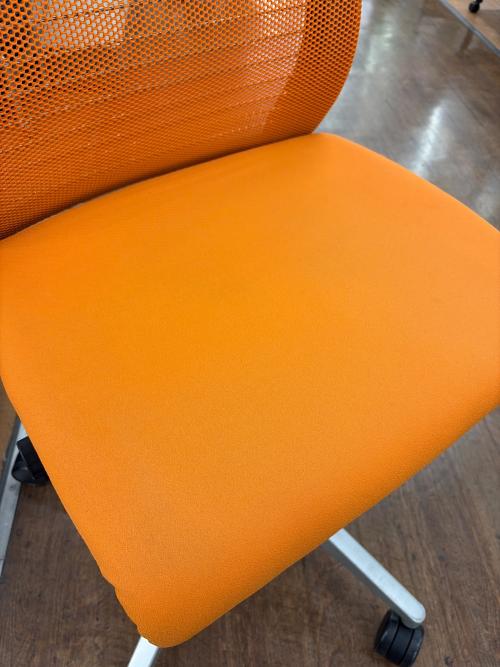 Steelcase (スチールケース) オフィスチェア THK-33001 オレンジ