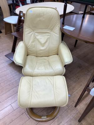 Ekornes (エコーネス) リクライニングチェアー @ 210 アイボリー