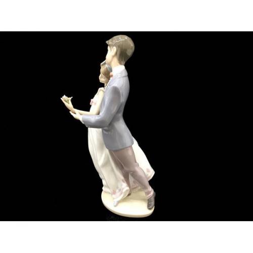 LLADRO フィギュリン 「NOW AND FOREVER」『愛は永遠に』｜トレファク