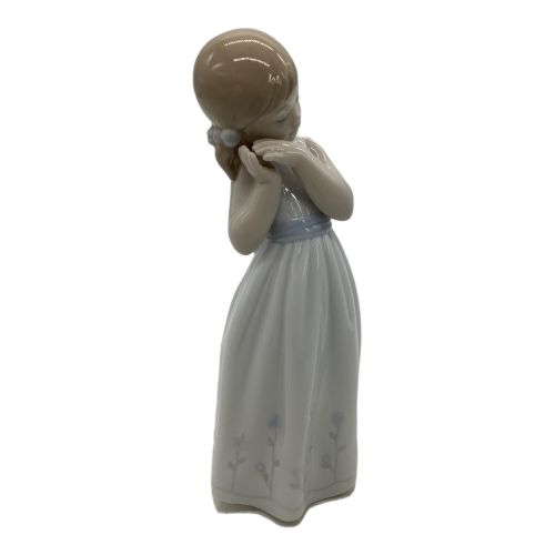 LLADRO (リヤドロ) フィギュリン 「我が家のプリンセス」 箱付 01006973