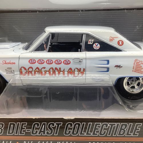 Highway61 (ハイウェイ61) ダイキャストカー 1/18 1967 DODGE COLONET B/T DRAGONLADY