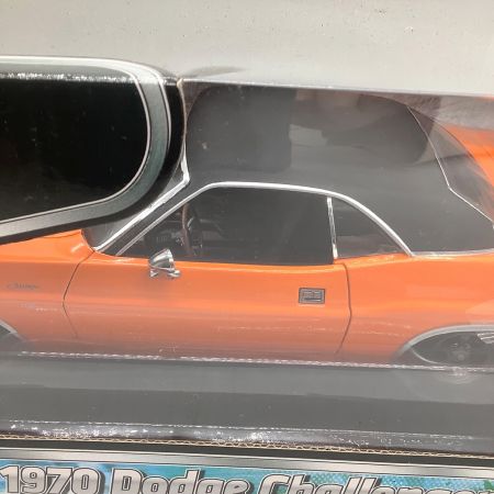 モデルカー Dodge Challenger RT 1970 Orange 12947 Fast and Furious 1/18