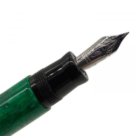 DELTA (デルタ) 万年筆 イタリア製・本体のみ・グリーン・限定品 ペン先18K
