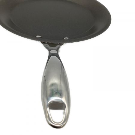 Tupperware (タッパーウェア) クレープパン ブラック｜トレファクONLINE