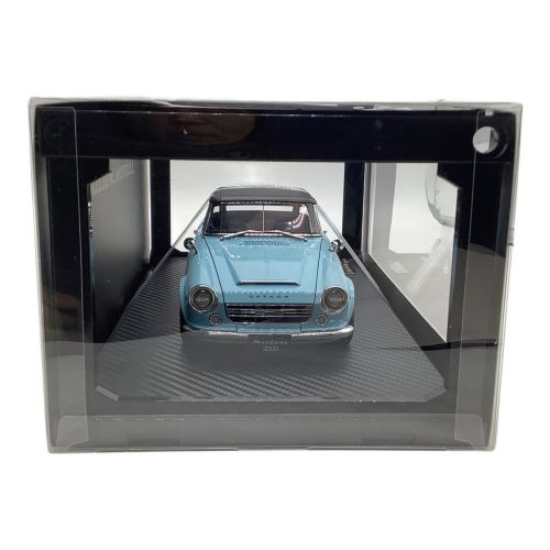 ignition model (イグニッションモデル) 1/18スケールミニカー DATSUN Fairlady 2000 (SR311) LightBlue