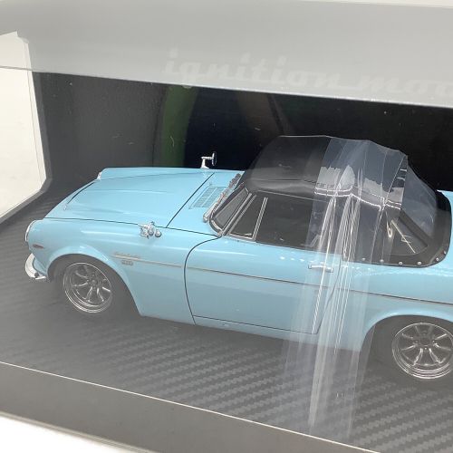 ignition model (イグニッションモデル) 1/18スケールミニカー DATSUN Fairlady 2000 (SR311) LightBlue