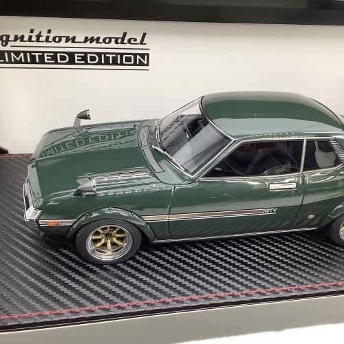 TOYOTA Celica 1600GTV (TA22) Green With Engine  1/18 未使用品 ミニカー