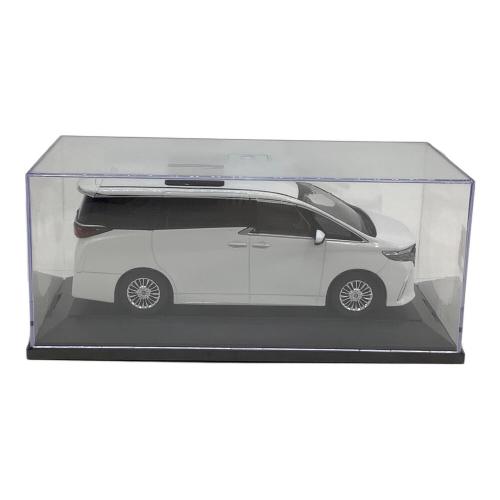TOYOTA ALPHARD ダイキャストカー 1/30スケール 089 ホワイトパールマイカ カラーサンプル 非売品