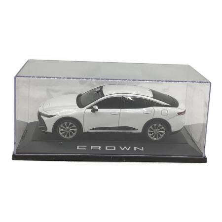 トヨタ CROWN SPORT 1/30ミニカー プレシャスホワイトパール TOYOTA (トヨタ) CROWN プレシャス ホワイトパール クラウンスポーツ