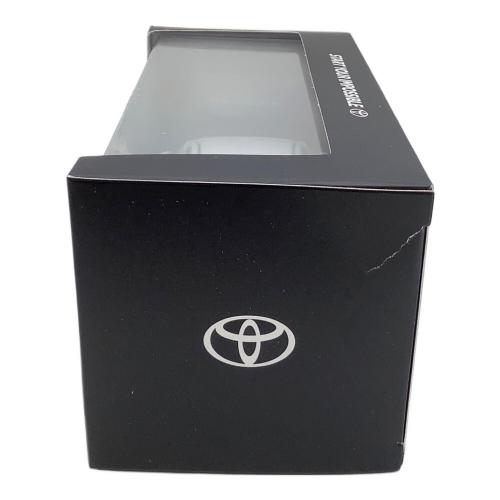 TOYOTA (トヨタ) CROWN プレシャス ホワイトパール クラウンスポーツ 090