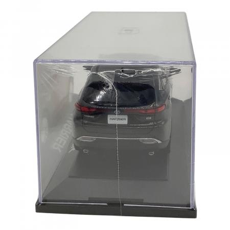 トヨタ ハリアー 1/30スケール　ダイキャスト製 TOYOTA HARRIER ダイキャストカー 1/30スケール カラーサンプル 非売品