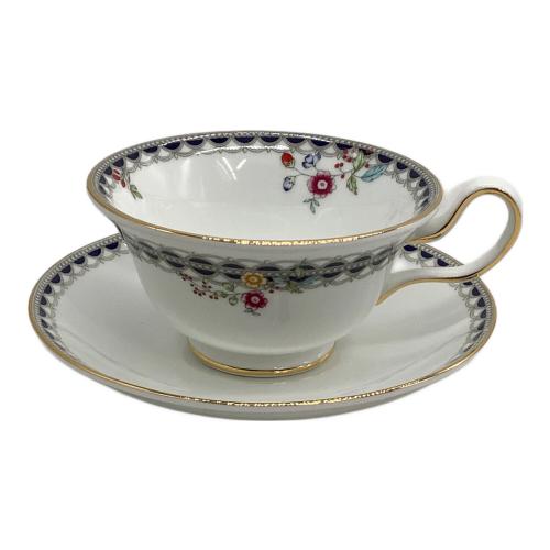 Wedgwood (ウェッジウッド) カップ&ソーサー ワイルドストロベリー・レースピオニー