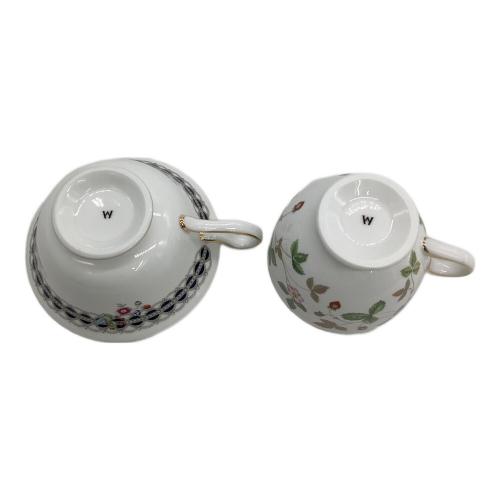 Wedgwood (ウェッジウッド) カップ&ソーサー ワイルドストロベリー・レースピオニー