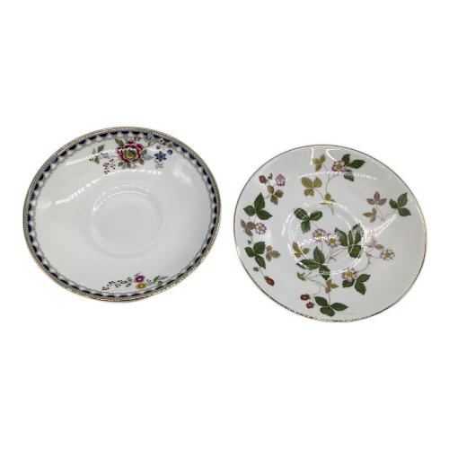 Wedgwood (ウェッジウッド) カップ&ソーサー ワイルドストロベリー・レースピオニー