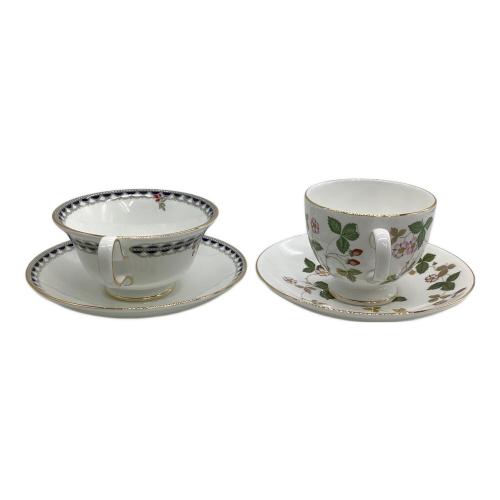 Wedgwood (ウェッジウッド) カップ&ソーサー ワイルドストロベリー・レースピオニー