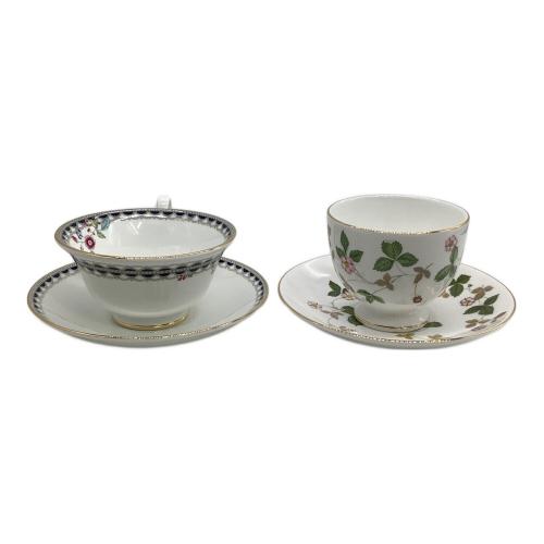 Wedgwood (ウェッジウッド) カップ&ソーサー ワイルドストロベリー・レースピオニー