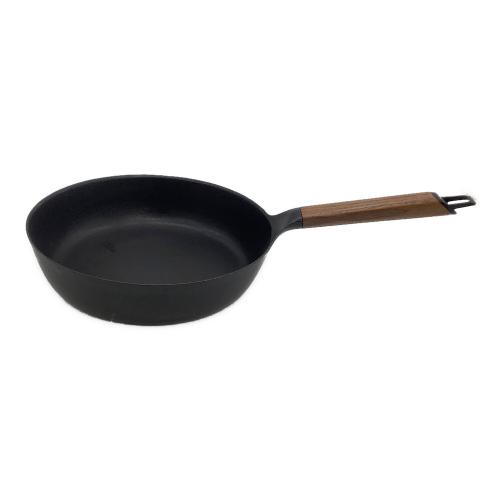 VERMICULAR (バーミキュラ) FRYING PAN 本付き