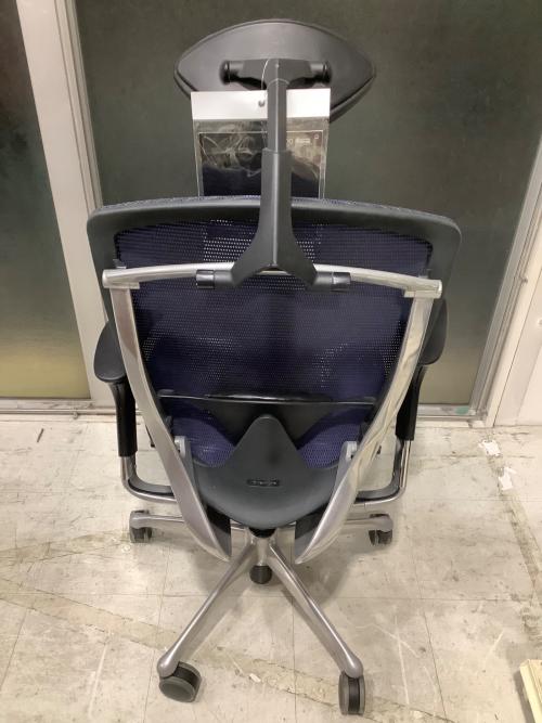 オカムラ ワークチェアー ブラック メッシュ Contessa