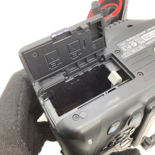 CANON (キャノン) デジタル一眼レフカメラ DS126311