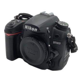 Nikon (ニコン) デジタル一眼レフカメラ D7000