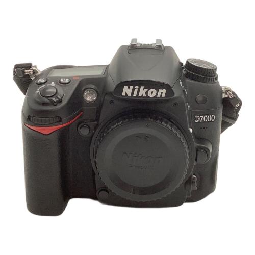 Nikon (ニコン) デジタル一眼レフカメラ D7000