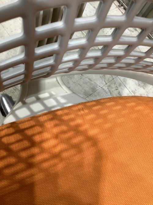 Herman Miller (ハーマンミラー) セイルチェア AS1YA23HA-0905  オレンジ×グレー
