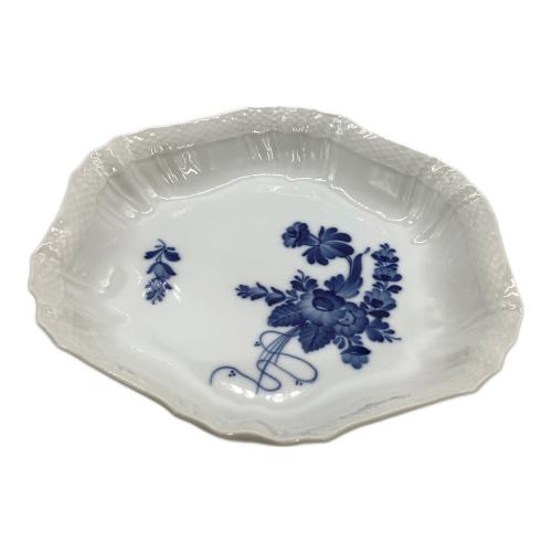 ROYAL COPENHAGEN (ロイヤル・コペンハーゲン) プレート ブルーフラワー・カーブ