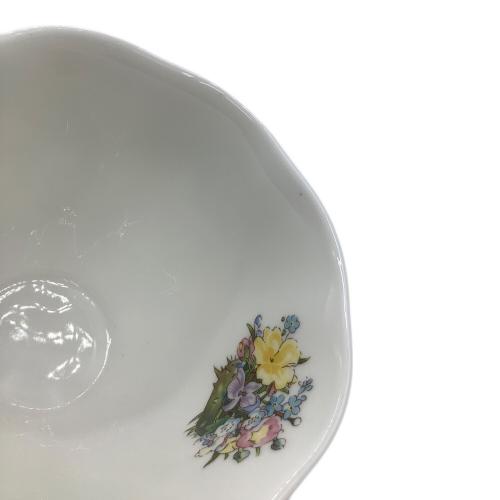 ROYAL DOULTON (ロイヤルドルトン) カップ&ソーサー ブランベリーヘッジ
