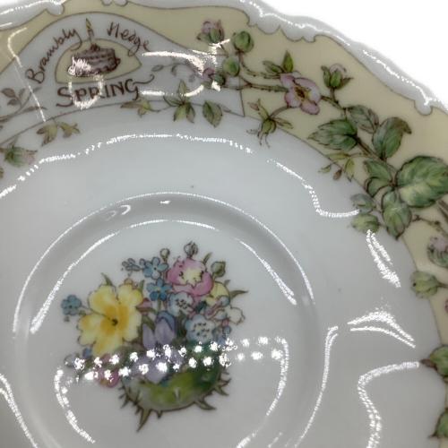 ROYAL DOULTON (ロイヤルドルトン) カップ&ソーサー ブランベリーヘッジ