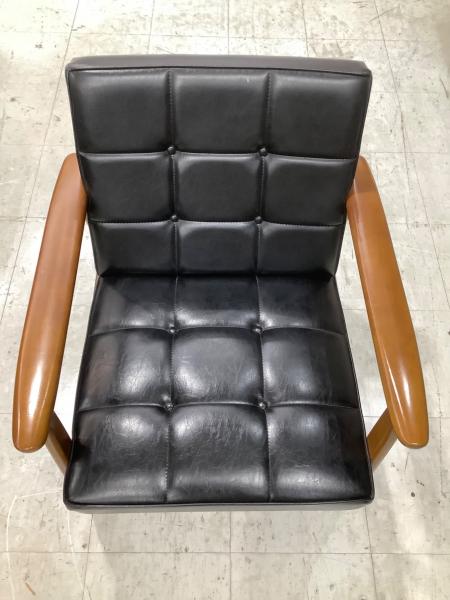 カリモク60 (カリモクロクマル) 1人掛けソファー ブラック×ブラウン K