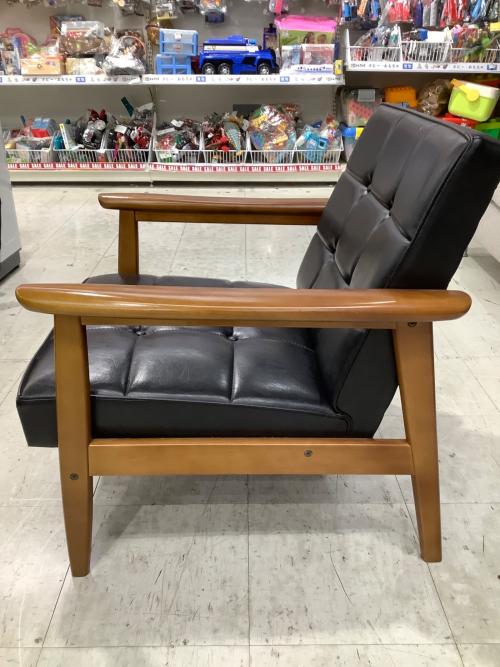 カリモク60 (カリモクロクマル) 1人掛けソファー ブラック×ブラウン Kチェアミニ