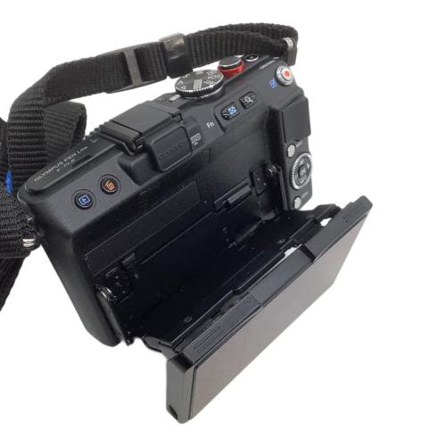 OLYMPUS (オリンパス) ミラーレス一眼カメラ ダブルズームキット E-PL6 キズ有