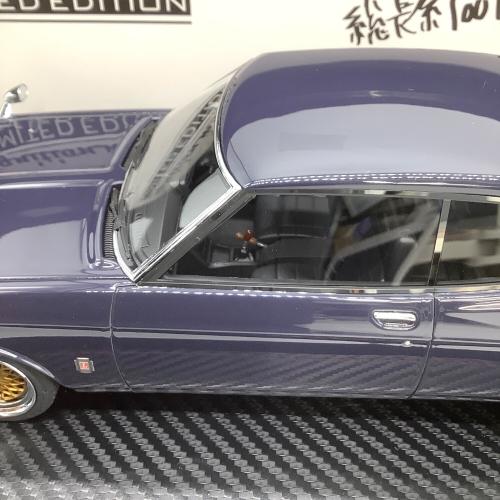 TK.company (ティーケーカンパニー) Nissan Laurel 2000SGX 1/18