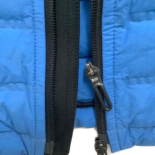 DESCENTE GOLF (デサントゴルフ) ダウンジャケット ゴルフウェア(トップス) メンズ SIZE M ブルー×ブラック