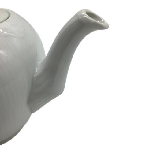 ROYAL COPENHAGEN (ロイヤル・コペンハーゲン) ティーポット ホワイトフルーテッド