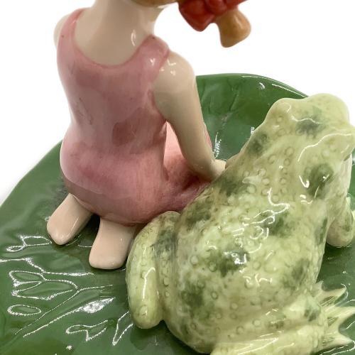 ROYAL COPENHAGEN (ロイヤル・コペンハーゲン) フィギュリン おやゆび姫とかえる アンデルセン