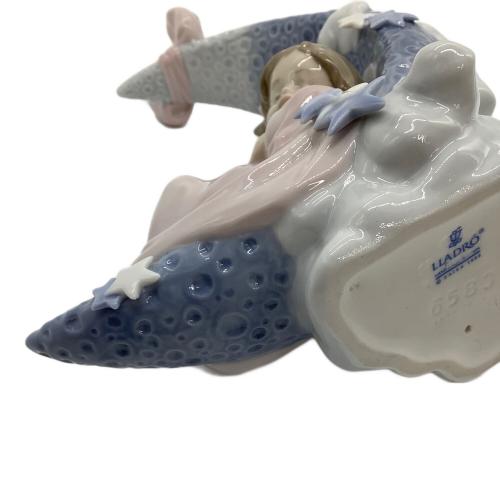 LLADRO (リヤドロ) フィギュリン お月様の夢 6583