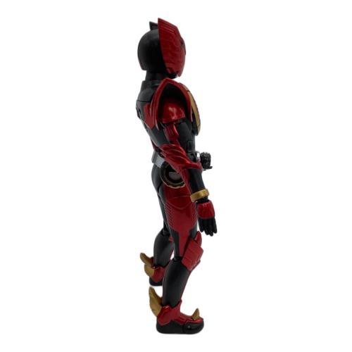 S.H.フィギュアーツ(真骨彫製法) 仮面ライダーオーズ タジャドル コンボ フィギュア