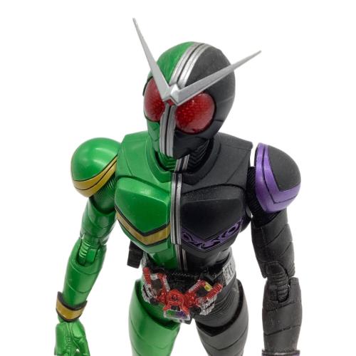 S.H.フィギュアーツ(真骨彫製法) 仮面ライダーW(ダブル) サイクロンジョーカー フィギュア