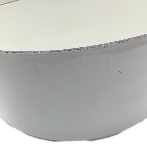 LE CREUSET (ルクルーゼ) 両手鍋 SIZE 24cm ホワイト ココット・ロンド