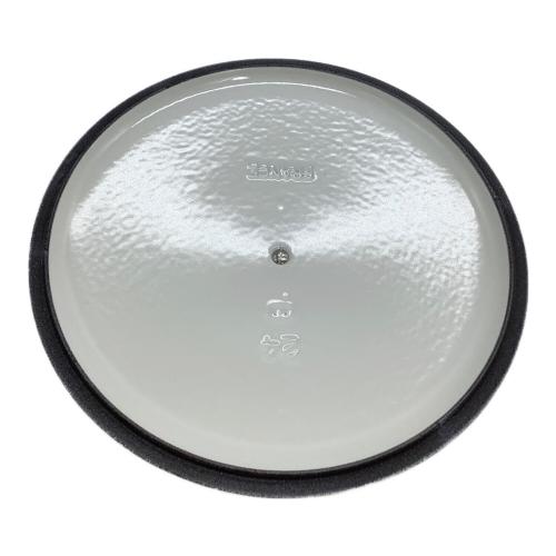 LE CREUSET (ルクルーゼ) 両手鍋 SIZE 24cm ホワイト ココット・ロンド