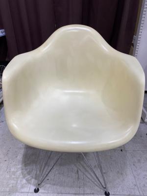 Herman Miller (ハーマンミラー) イス @ アイボリー アームシェルチェア