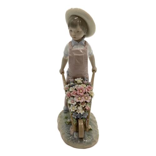 LLADRO (リヤドロ) フィギュリン 「花車」