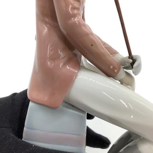 LLADRO (リヤドロ) フィギュリン 女性ジョッキー