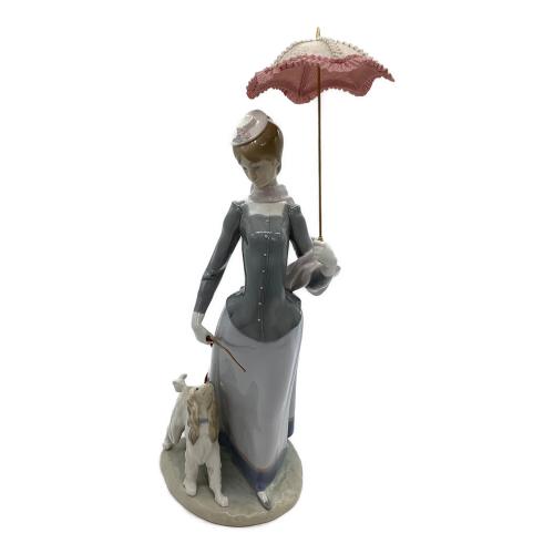 LLADRO (リヤドロ) フィギュリン 「ショールの貴婦人」