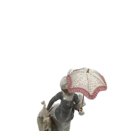 LLADRO (リヤドロ) フィギュリン 「ショールの貴婦人」