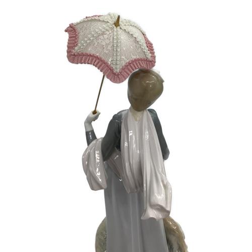 LLADRO (リヤドロ) フィギュリン 「ショールの貴婦人」