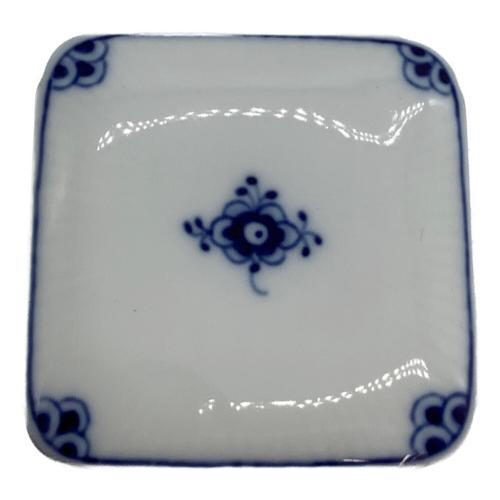ROYAL COPENHAGEN (ロイヤル・コペンハーゲン) ボンボニエール ブルーフルーテッド