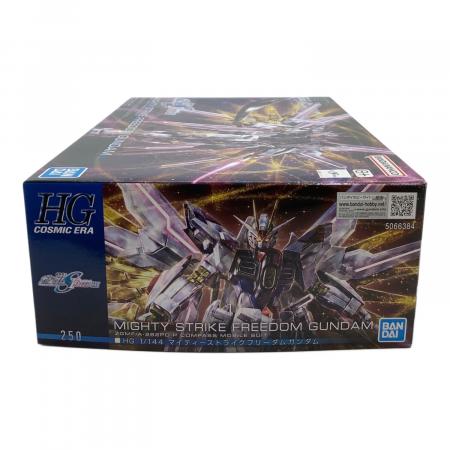 BANDAI (バンダイ) HG 1／144 マイティーストライクフリーダムガンダム