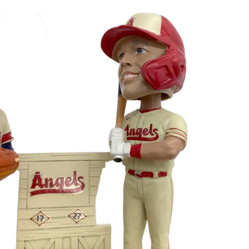 フィギュア DOUBLE BOBBLEHEAD